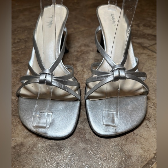 Silver Open Toe Vintage Heels Size 10 - Picture 2 of 7